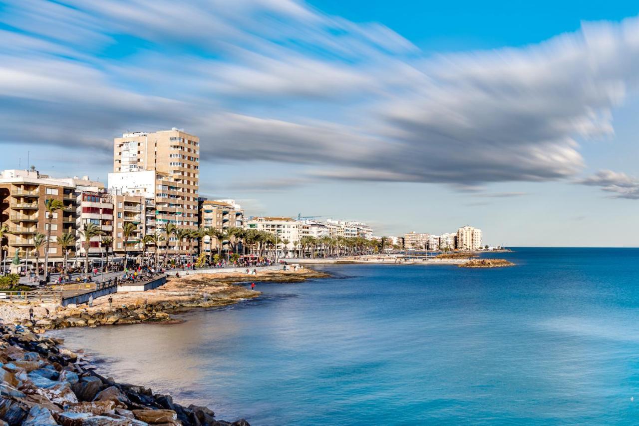 Apartamiento Fragata Apartment Torrevieja Bagian luar foto