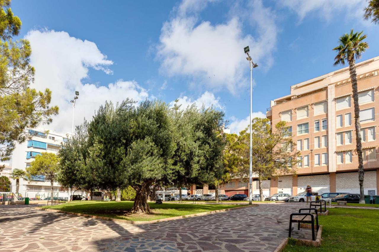 Apartamiento Fragata Apartment Torrevieja Bagian luar foto