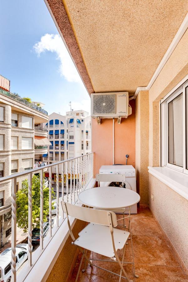 Apartamiento Fragata Apartment Torrevieja Bagian luar foto
