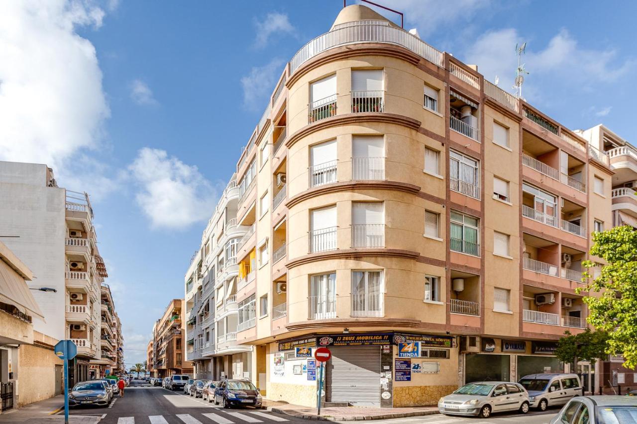 Apartamiento Fragata Apartment Torrevieja Bagian luar foto
