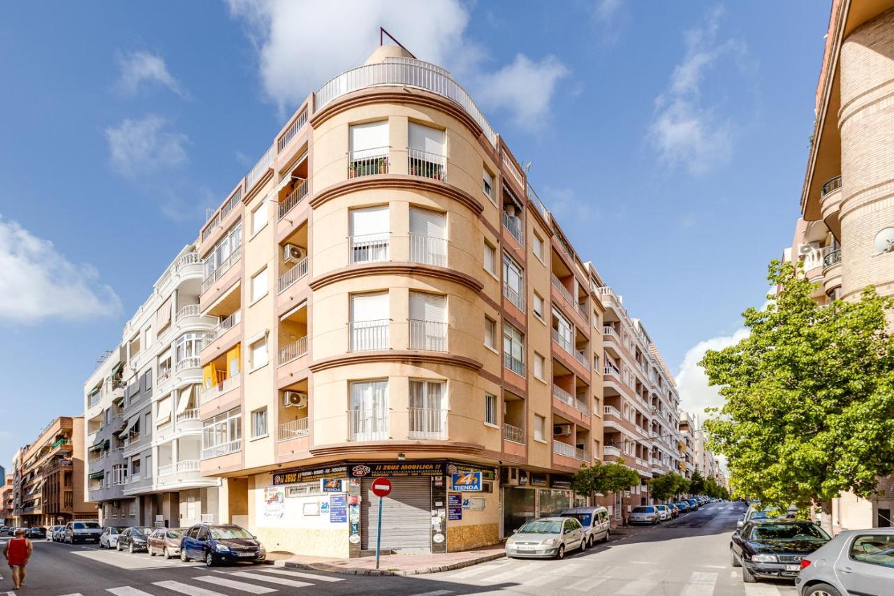 Apartamiento Fragata Apartment Torrevieja Bagian luar foto