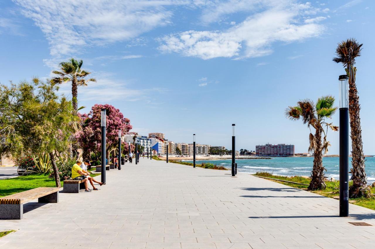 Apartamiento Fragata Apartment Torrevieja Bagian luar foto